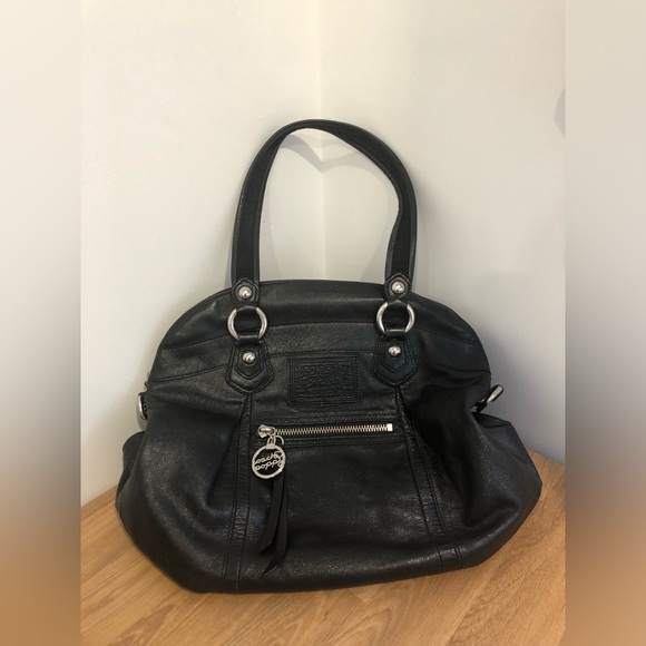 Coach Handbags - Coach Poppy